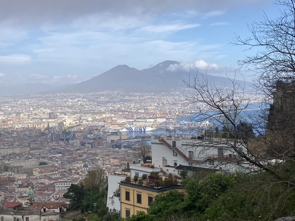 uitzicht over Napels vanaf Castel Sant'Elmo