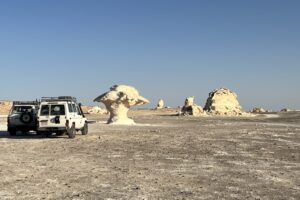 Cairo: 2-daagse Excursie naar de Zwarte en Witte Woestijn in Egypte
